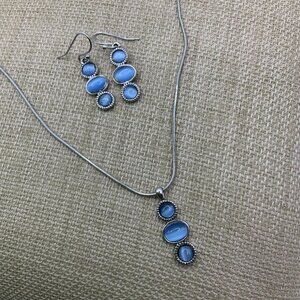 Lia Sophia Vintage Blue Skies Silver Tone Snake Chain Necklace Earring Set